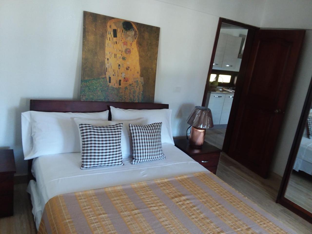 Oasi Encantada - Beach Resort Barahona Exterior photo